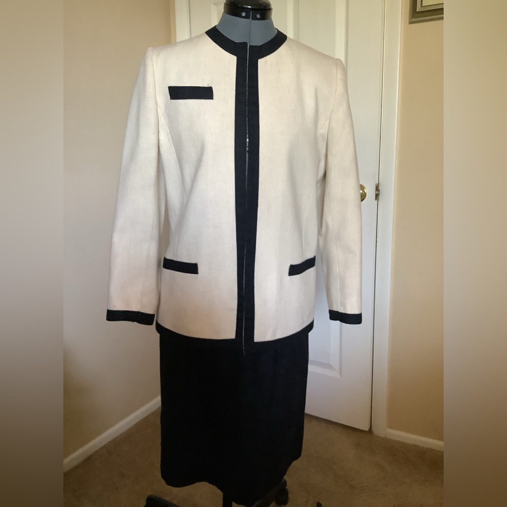 Patricia Roberts 2 piece suit